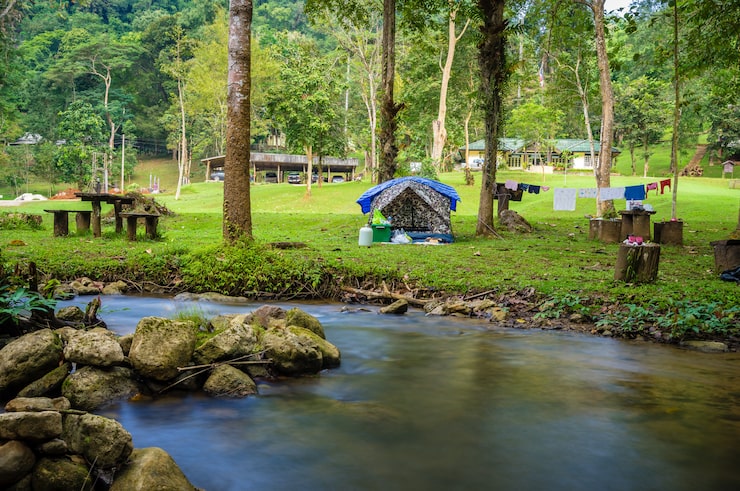 Pesona Camping Ground dan Kenikmatan Villa di Lembang